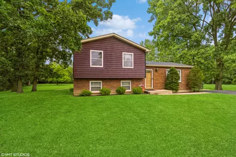 1408 N Frolic Ave, Waukegan, IL 60085
