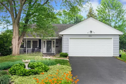 221 Sheldon Ave, Downers Grove, IL 60515