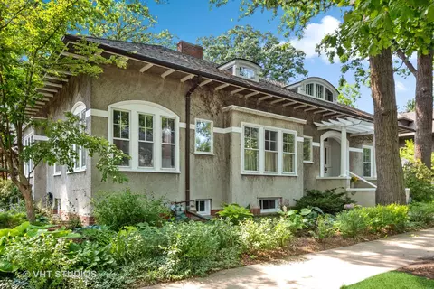 2444 Hartrey Ave, Evanston, IL 60201