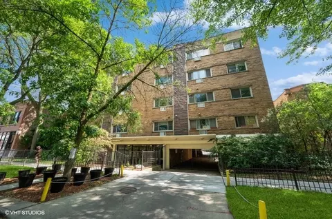1415 W Lunt Ave #406, Chicago, IL 60626