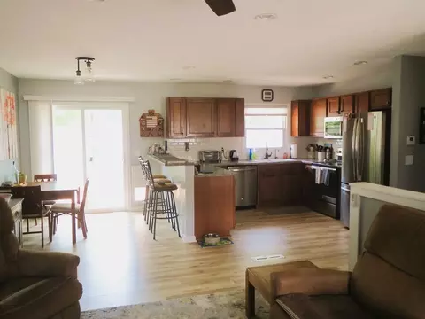 322 Park St, Dixon, IL 61021 photo 3