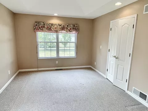 3040 10th St, Peru, IL 61354 photo 17