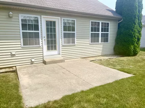 3040 10th St, Peru, IL 61354 photo 4