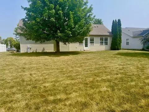 3040 10th St, Peru, IL 61354 photo 3