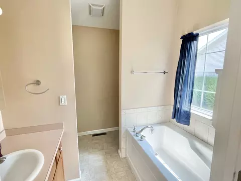 3040 10th St, Peru, IL 61354 photo 14