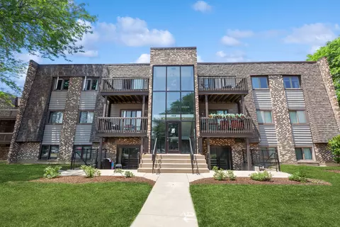 1464 Stonebridge Cir #E2, Wheaton, IL 60189