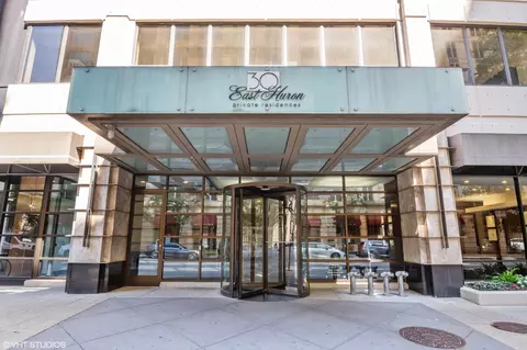 30 E Huron St #2510, Chicago, IL 60611