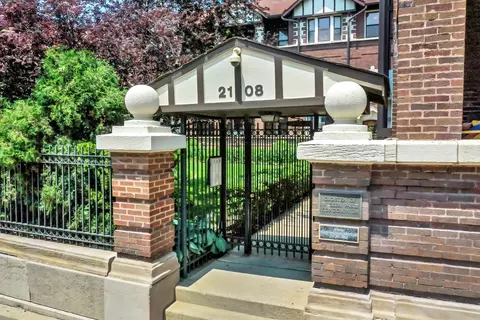 2108 W North Ave #1S, Chicago, IL 60647
