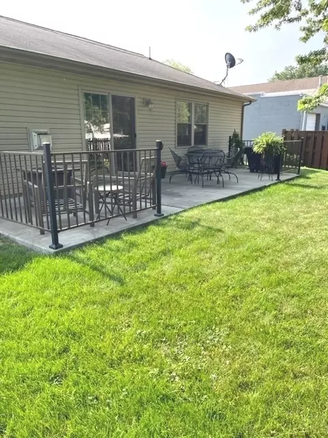 1105 Eastern Ave, Dixon, IL 61021 photo 16