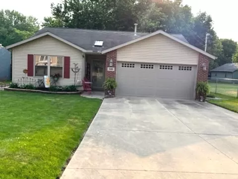 1105 Eastern Ave, Dixon, IL 61021 photo 2