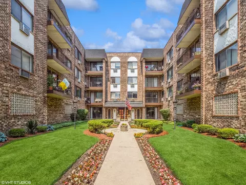 722 Graceland Ave #304, Des Plaines, IL 60016