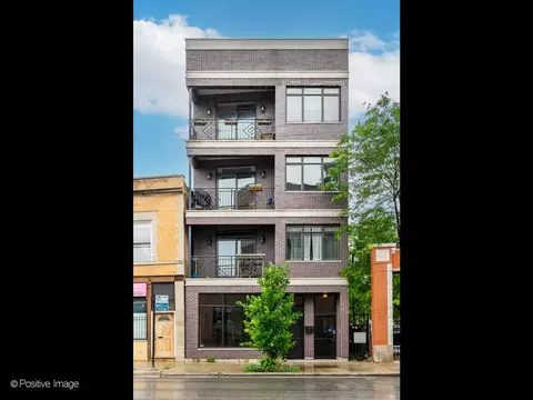 2932 N Milwaukee Ave #301, Chicago, IL 60618