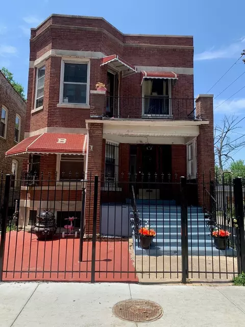 212 N Keeler Ave, Chicago, IL 60624