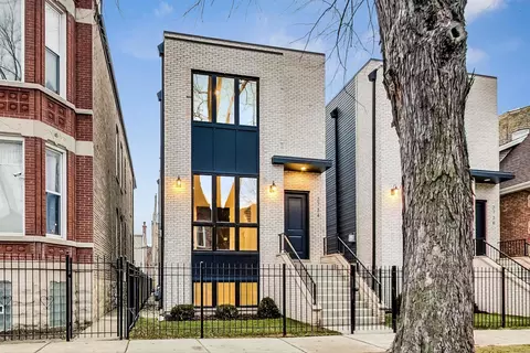 2730 W Crystal St, Chicago, IL 60622