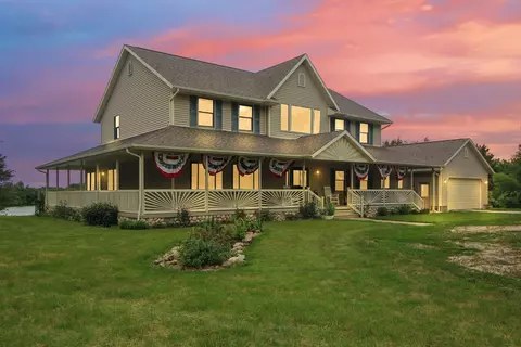 10739-451 N 1300 East Rd, Chenoa, IL 61726