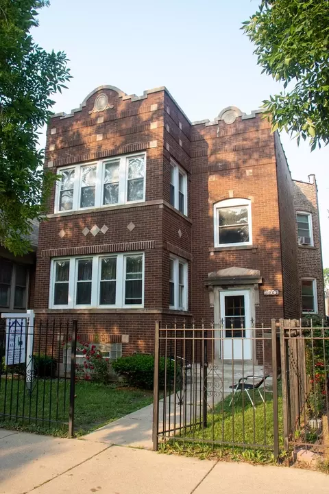 3007 N Keating Ave, Chicago, IL 60641