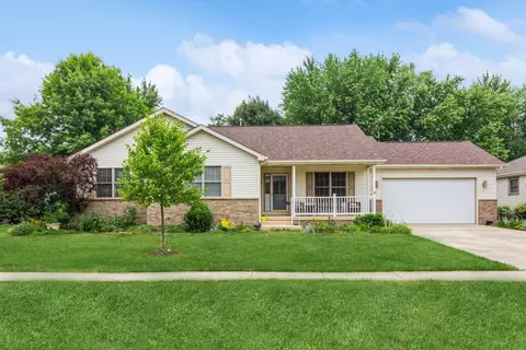 127 Wendy St, Sycamore, IL 60178