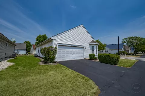 13740 S Hickory Ln, Plainfield, IL 60544 photo 2