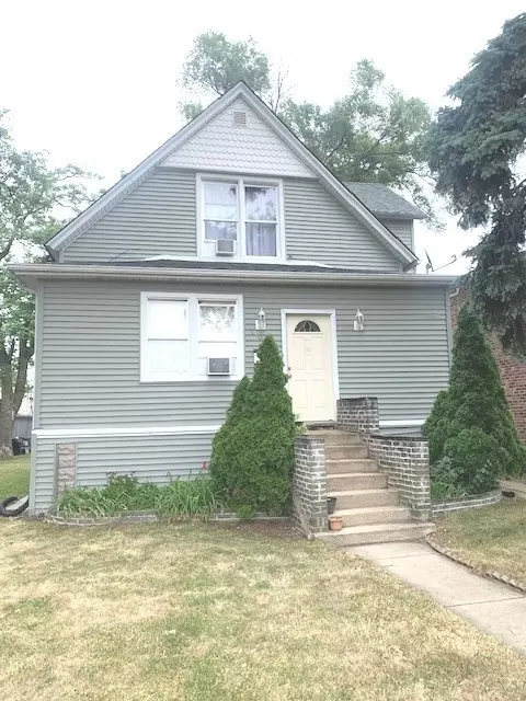 107 N 12th Ave, Melrose Park, IL 60160