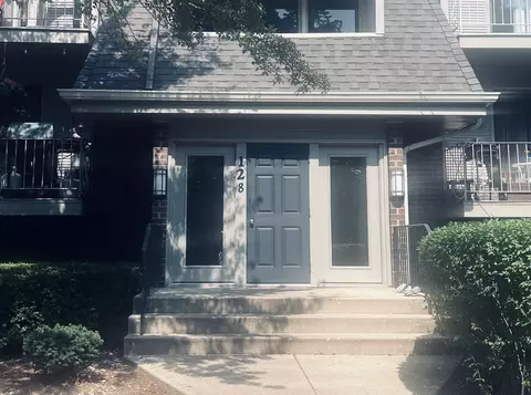128 E Bailey Rd #D, Naperville, IL 60565