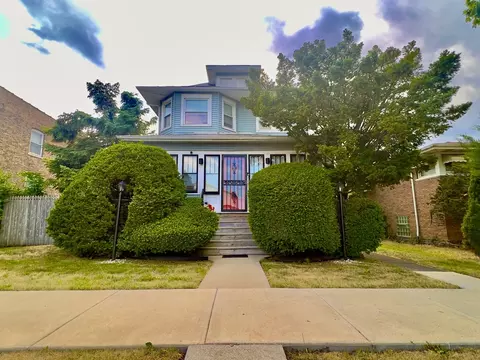 9206 S Essex Ave, Chicago, IL 60617