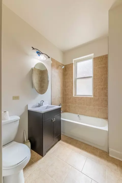 6351 S Artesian Ave, Chicago, IL 60629 photo 5