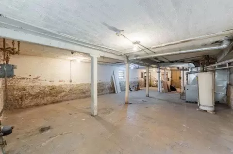 6351 S Artesian Ave, Chicago, IL 60629 photo 10