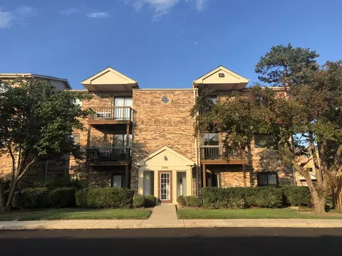 2243 Nichols Rd #C, Arlington Heights, IL 60004