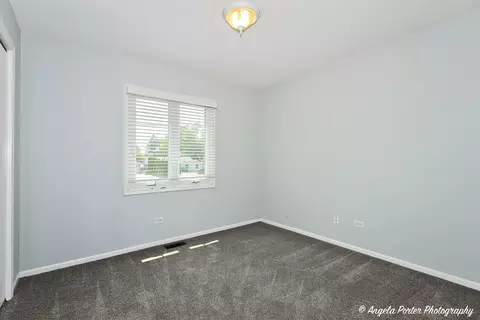 1706 E Grand Ave, Lindenhurst, IL 60046 photo 13