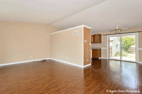 1706 E Grand Ave, Lindenhurst, IL 60046 photo 3