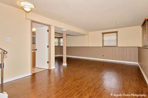 1706 E Grand Ave, Lindenhurst, IL 60046 photo 9