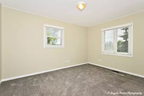 1706 E Grand Ave, Lindenhurst, IL 60046 photo 14