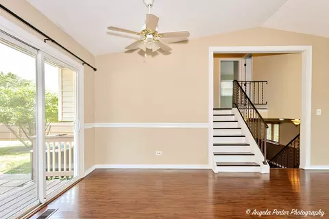 1706 E Grand Ave, Lindenhurst, IL 60046 photo 8