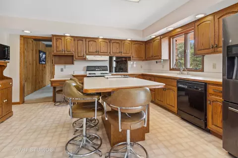 8465 Ashley Rd, Morris, IL 60450 photo 5