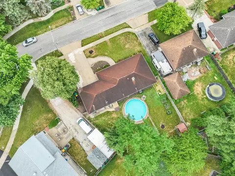 568 E 2nd St, Lockport, IL 60441 photo 21