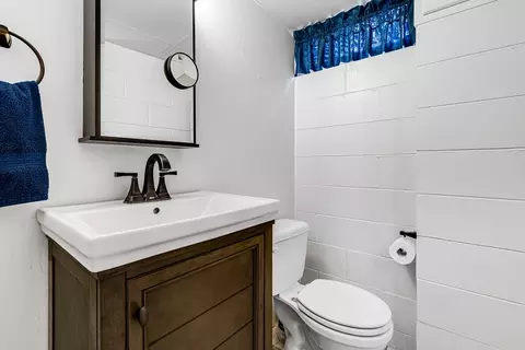 568 E 2nd St, Lockport, IL 60441 photo 11