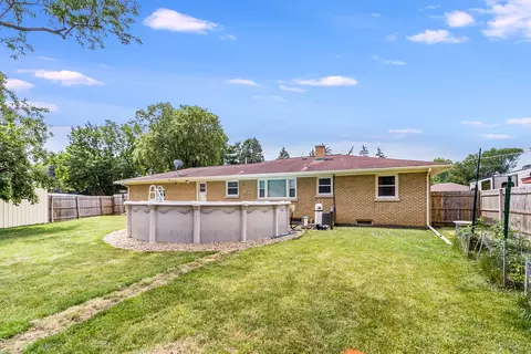 568 E 2nd St, Lockport, IL 60441 photo 15