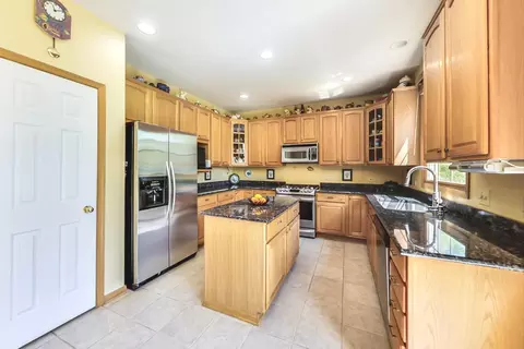 1117 S Elmhurst Rd, Wheeling, IL 60090 photo 6