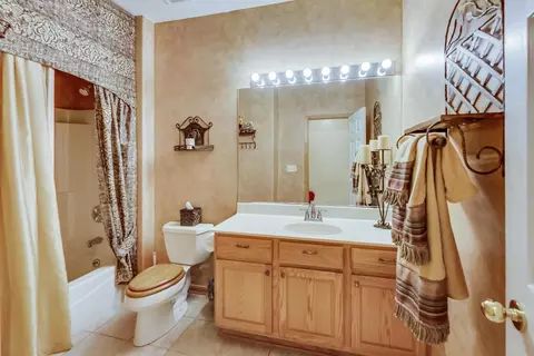 1117 S Elmhurst Rd, Wheeling, IL 60090 photo 13