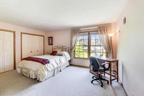 1117 S Elmhurst Rd, Wheeling, IL 60090 photo 18