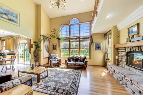 1117 S Elmhurst Rd, Wheeling, IL 60090 photo 10