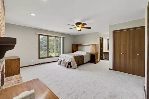 1155 Hull Ct, Aurora, IL 60504 photo 8
