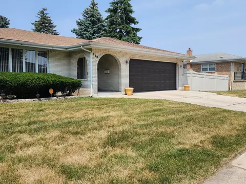 650 Bensley Ave, Calumet City, IL 60409