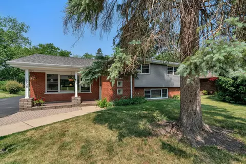 12930 S 70th Ct, Palos Heights, IL 60463