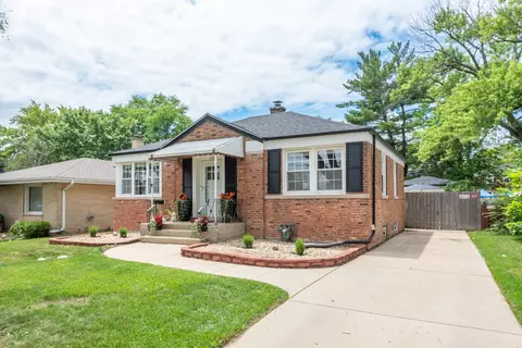 1552 Gardner Rd, Westchester, IL 60154