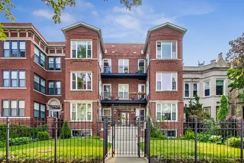 4849 N Kenmore Ave #3, Chicago, IL 60640