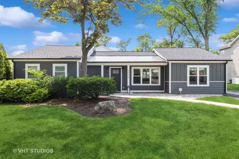 5546 S Bruner St, Hinsdale, IL 60521