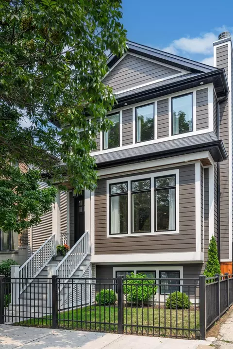 2417 N Rockwell St, Chicago, IL 60647