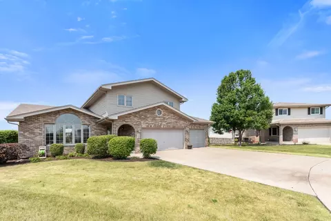 709 Longwood Ct, Minooka, IL 60447