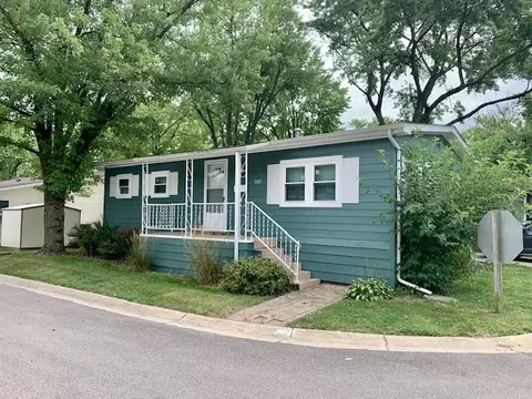 1165 Lake Terrace Rd, Elgin, IL 60123